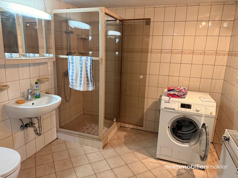 Bad mit Dusche