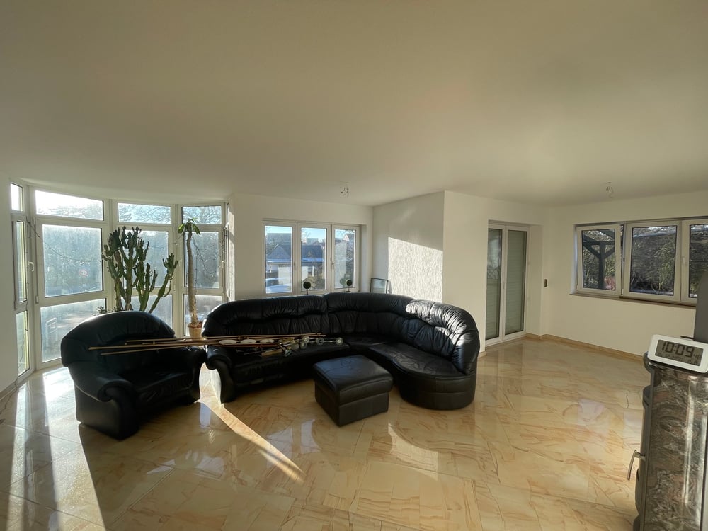 Helles Wohnzimmer