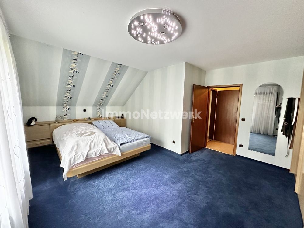 Schlafzimmer OG