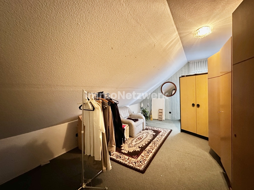 Zimmer 1 OG