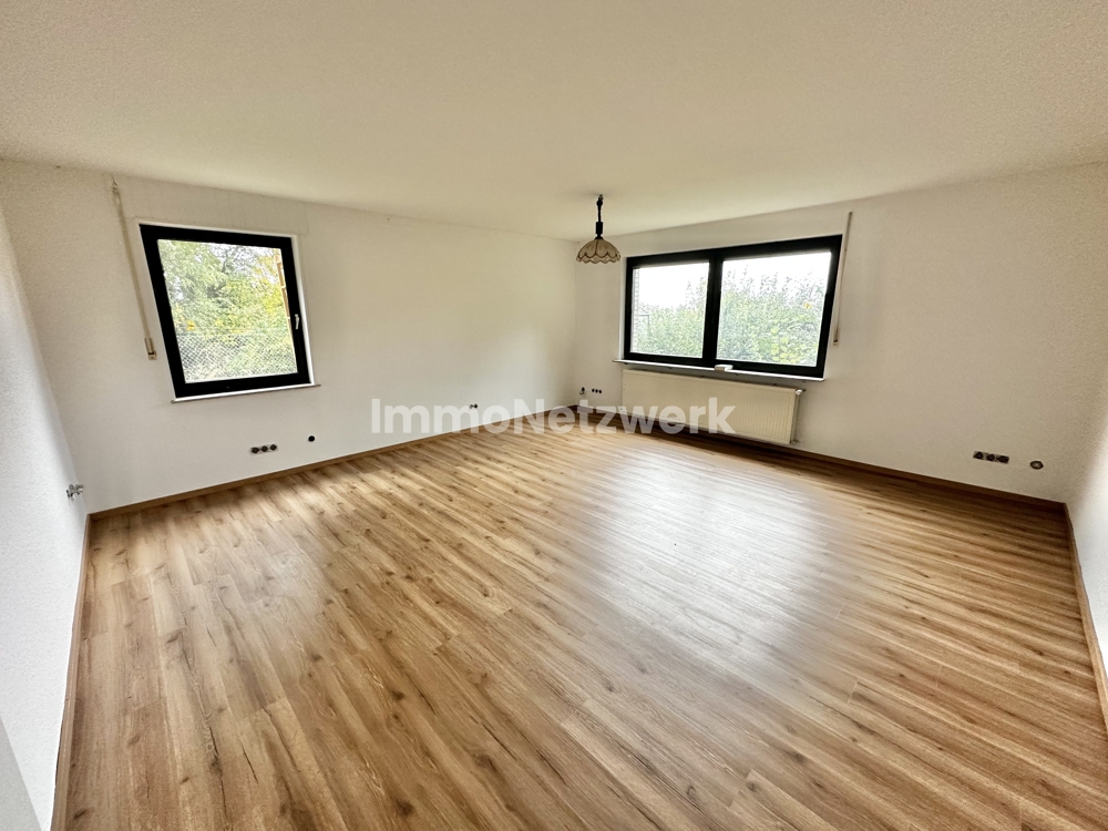 Wohnzimmer KG