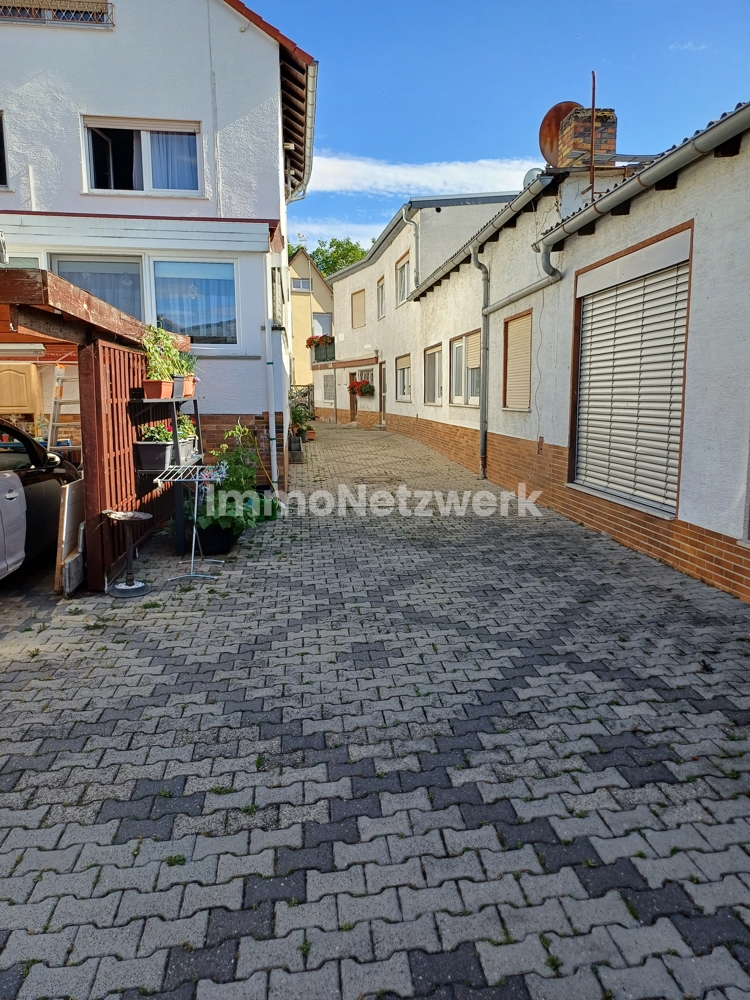 Kapitalanlage, MFH (5 Wohnungen), komplett
vermietet in Trebur-Geinsheim zu verkaufen