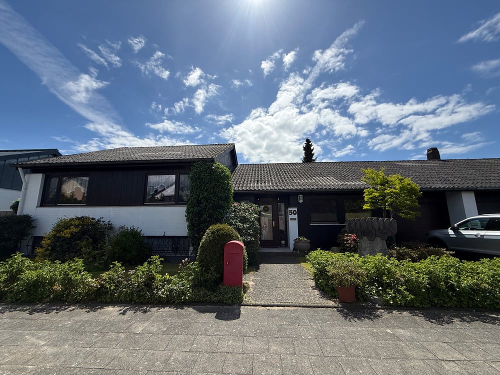 Gepflegter Bungalow mit Atelier,Traumgarten in Wolfsburg-Reislingen