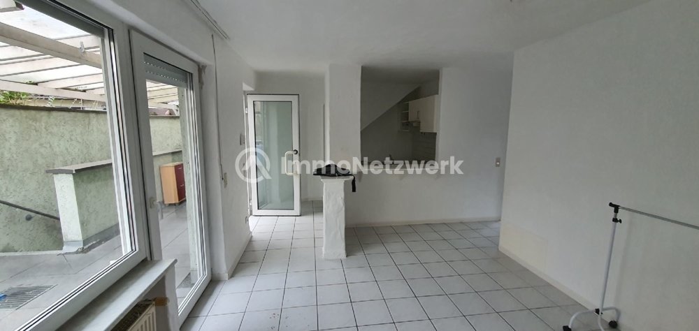 Wohnung links