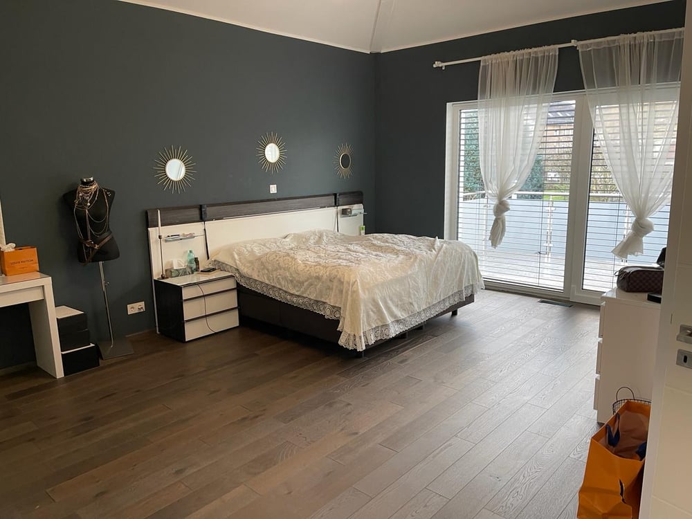 Schlafzimmer 1