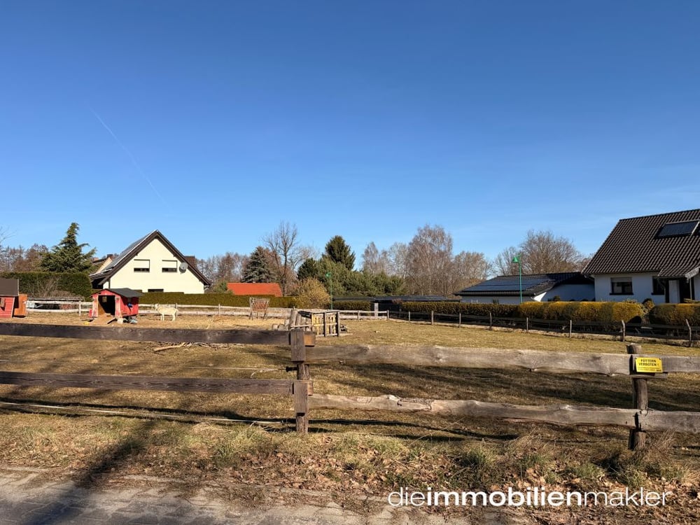 Baugrundstück auf dem Land - ruhig und grün -