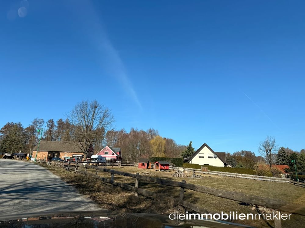 Grundstück
