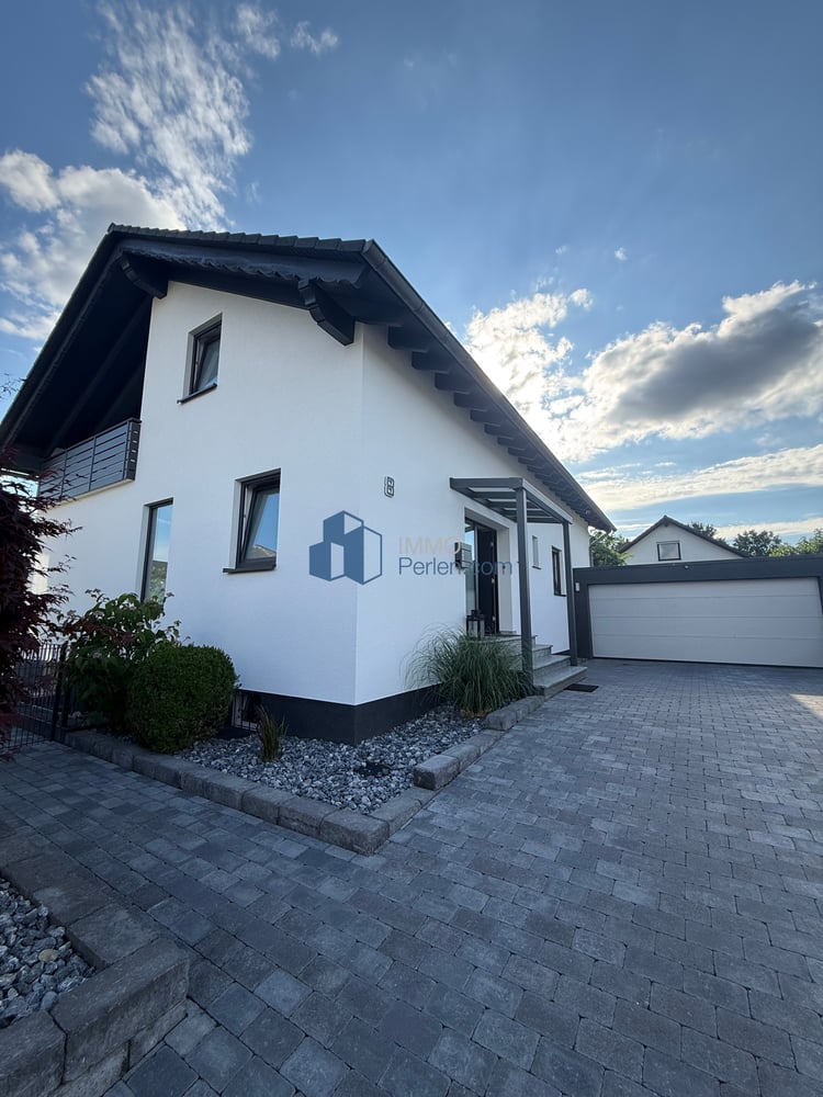 Bestlage Baunatal-Altenbauna-Stilvoll und aufwendig saniertes Einfamilienhaus