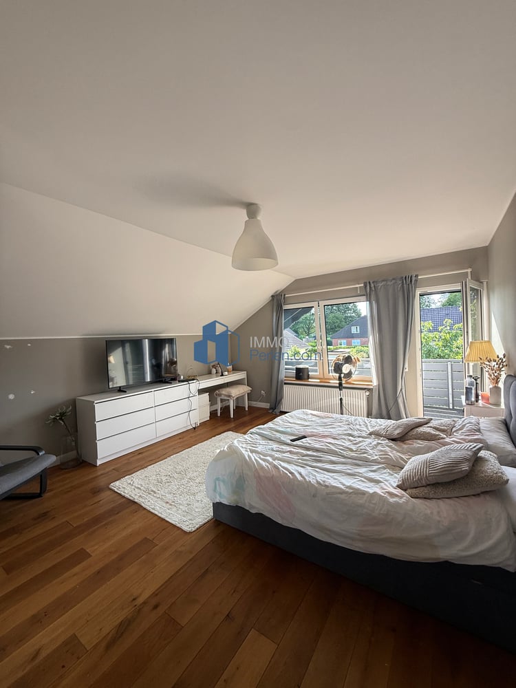 Schlaf/ Kinderzimmer OG