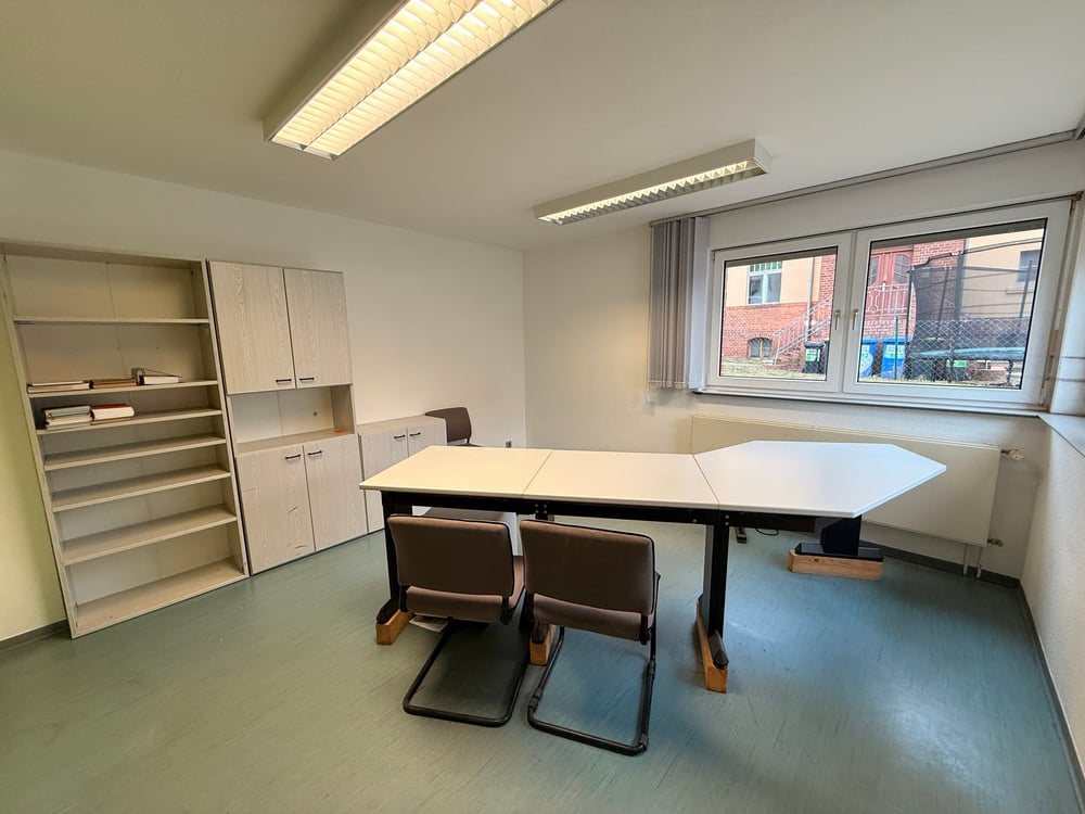 Büro 1