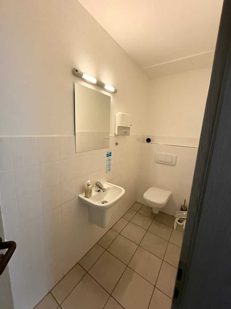 WC 2