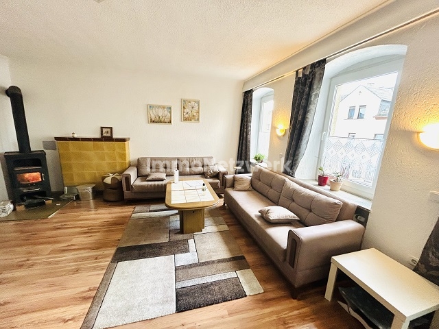 1 OG Wohnzimmer Ansicht 1
