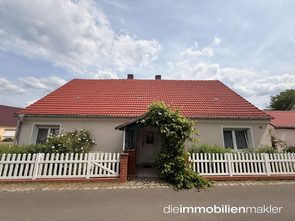 Aus Alt mach deinen Lieblingsplatz: Bauernhaus mit Potenzial und großem Garten