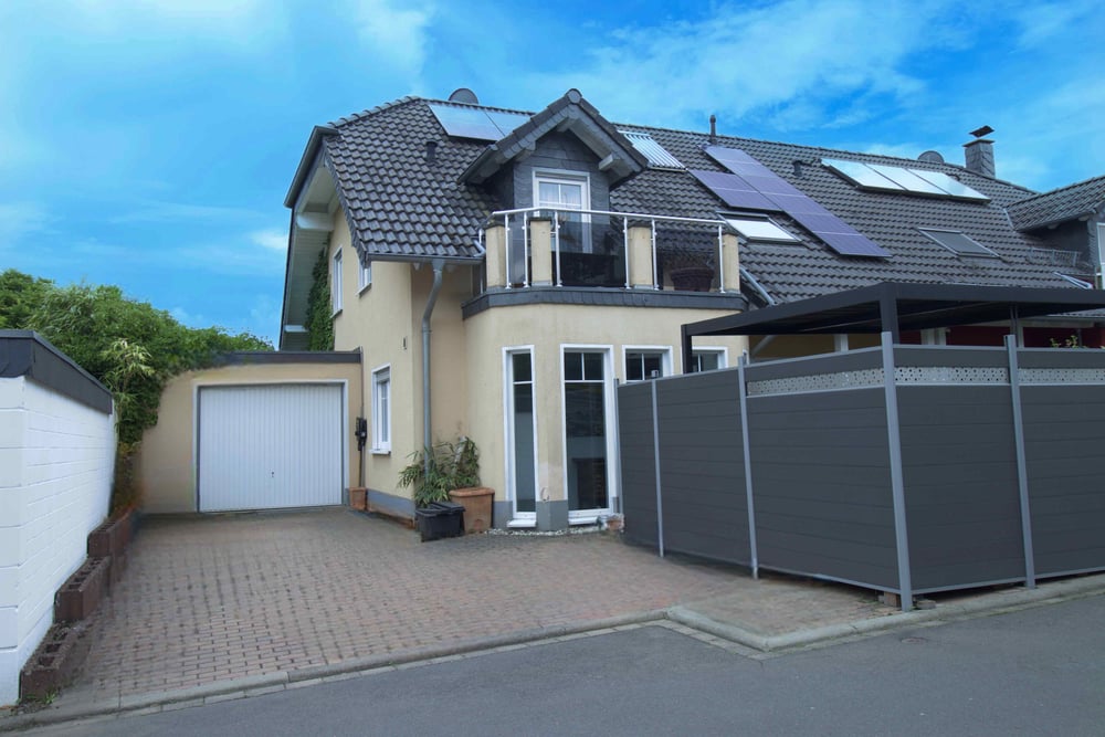 Traumhafter unverbaubarer Altstadt- & Fernblick: Moderne Wohlfühloase