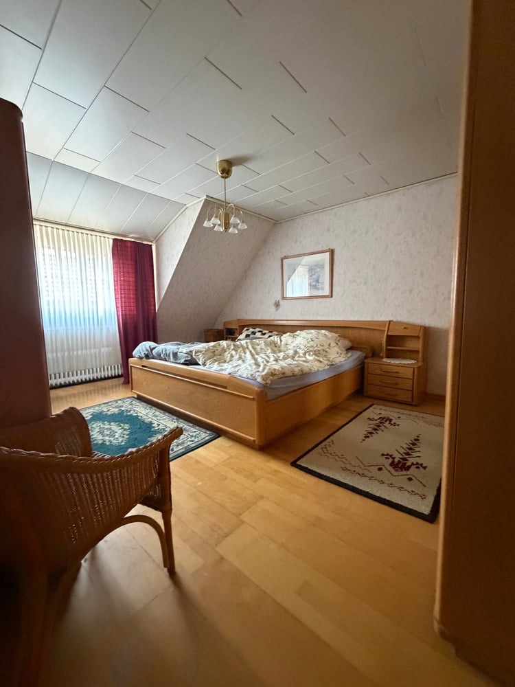 Schlafzimmer DG