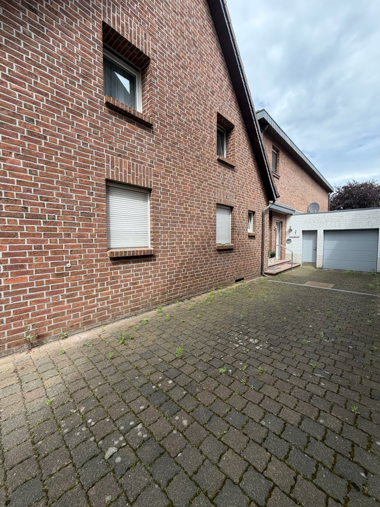 Zugang zu EG Wohnung