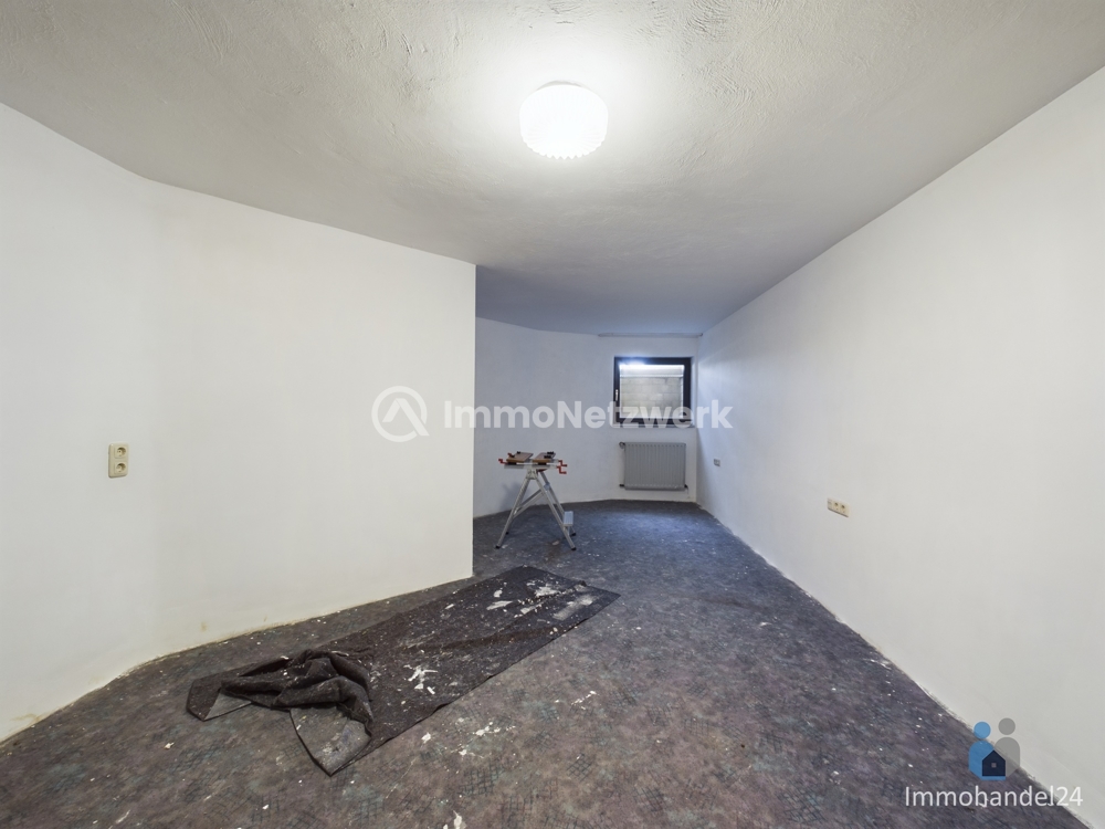 Zimmer Souterrain