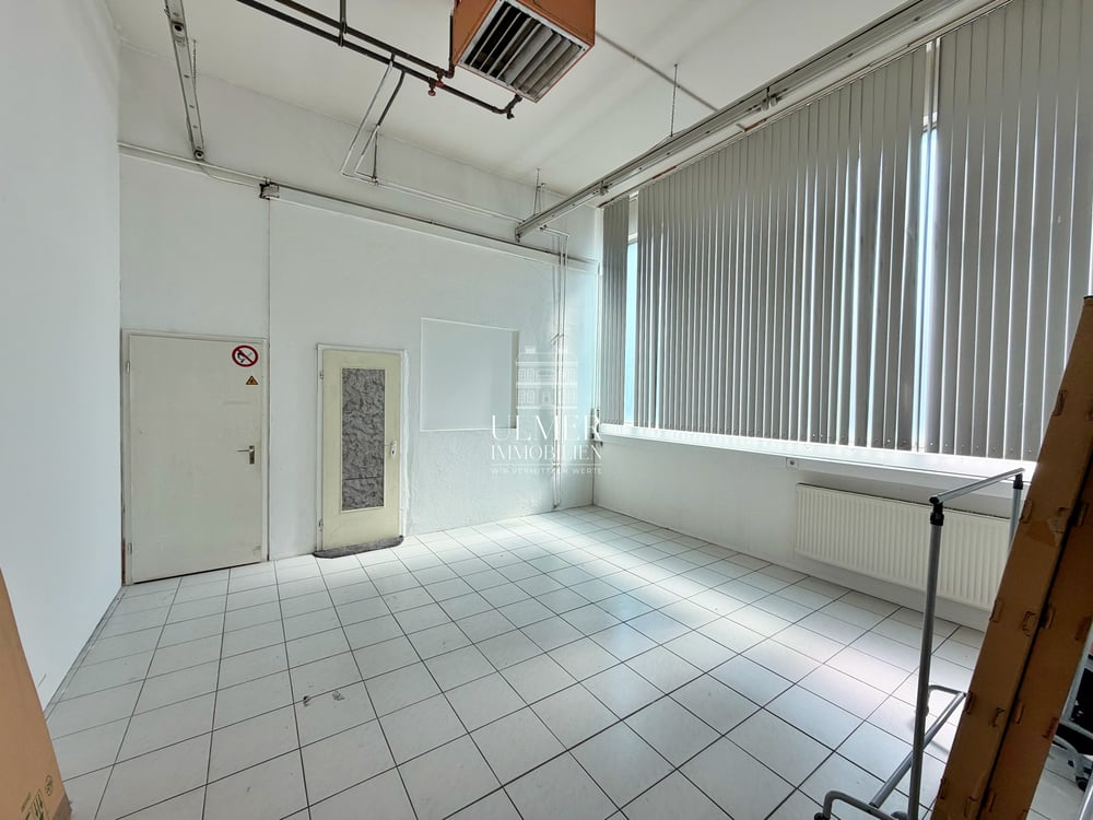 Büro EG