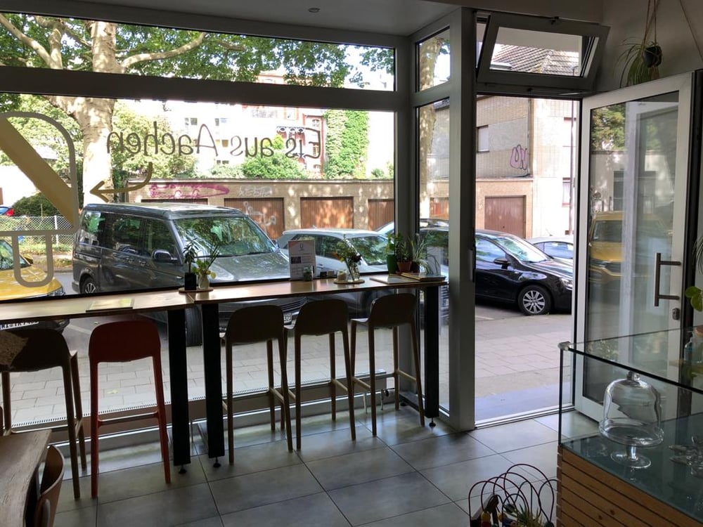 Ladenlokal vorne Schaufenster