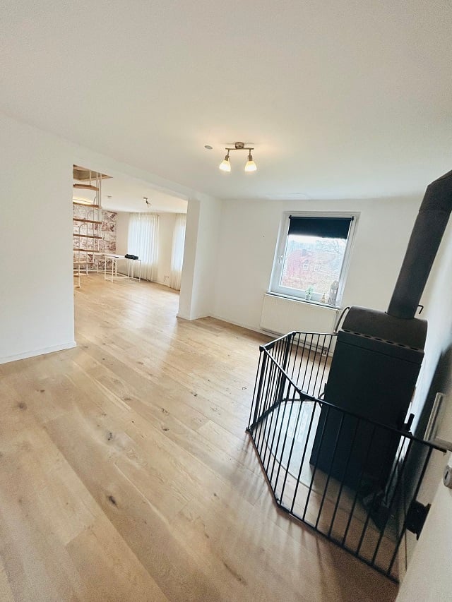 EG Kaminansicht Zimmer