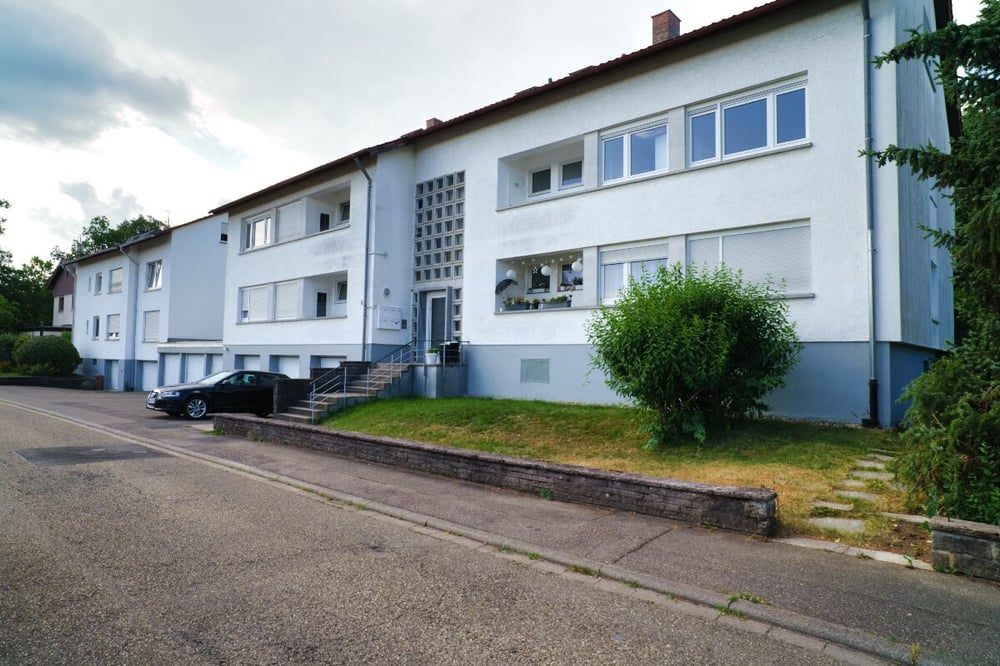 Helle 3-Zimmer-Dachgeschosswohnung in ruhiger Top-Lage – Pforzheim-Sonnenberg