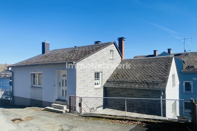 Rückseite Gebäude Eingang Anba