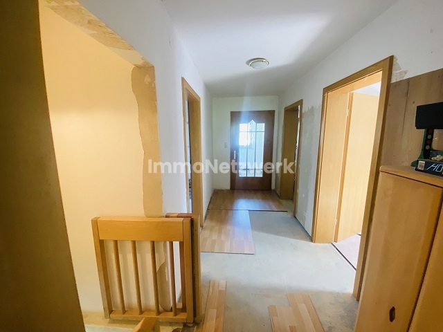 Flur 2 OG DG Wohnung