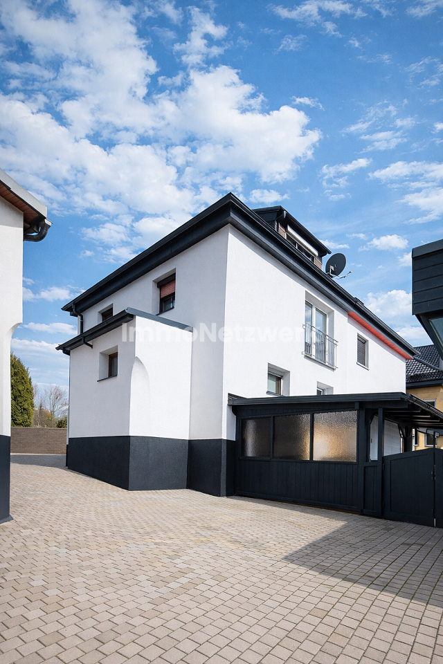 Ansicht Gebäude seitlich hinte