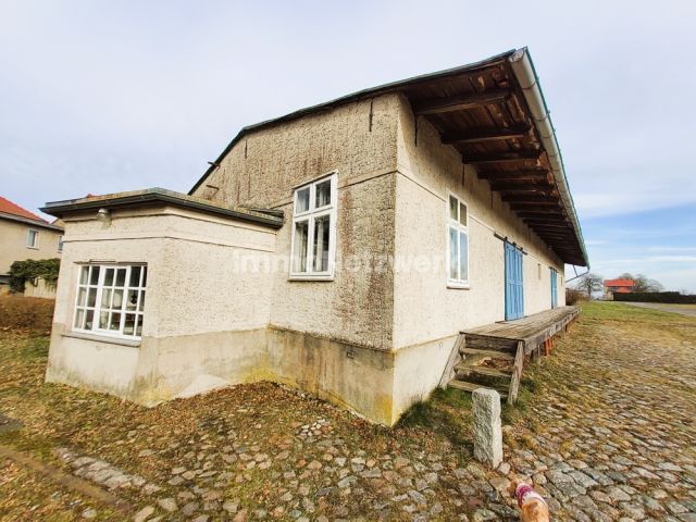 Vielseitige Lagerhalle mit 1.139 m² Grundstück in Freyenstein