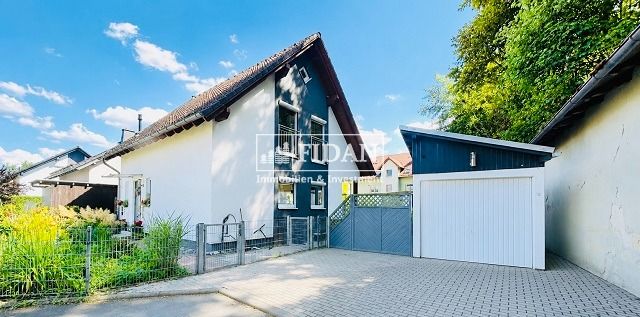*Willkommen Zuhause – Gepflegtes Einfamilienhaus mit Photovoltaikanlage und ruhiger Familienlage*