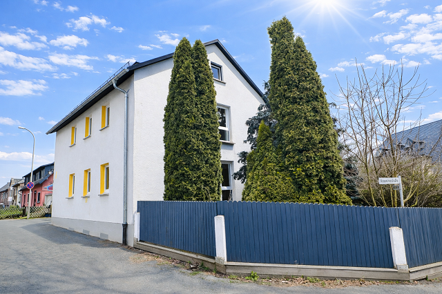 *Großzügiges Mehrgenerationenhaus in Döhlau – ein Zuhause mit Raum für Leben, Familie und Zukunft*