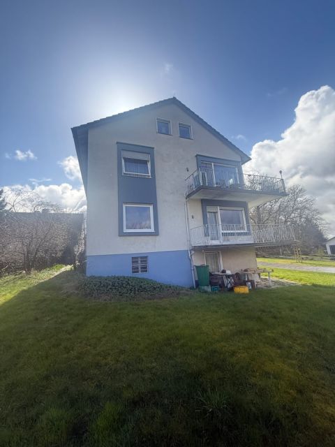 Gepflegtes Zweifamilienhaus mit ausgebautem Dachgeschoss in Top Lage von Trendelburg