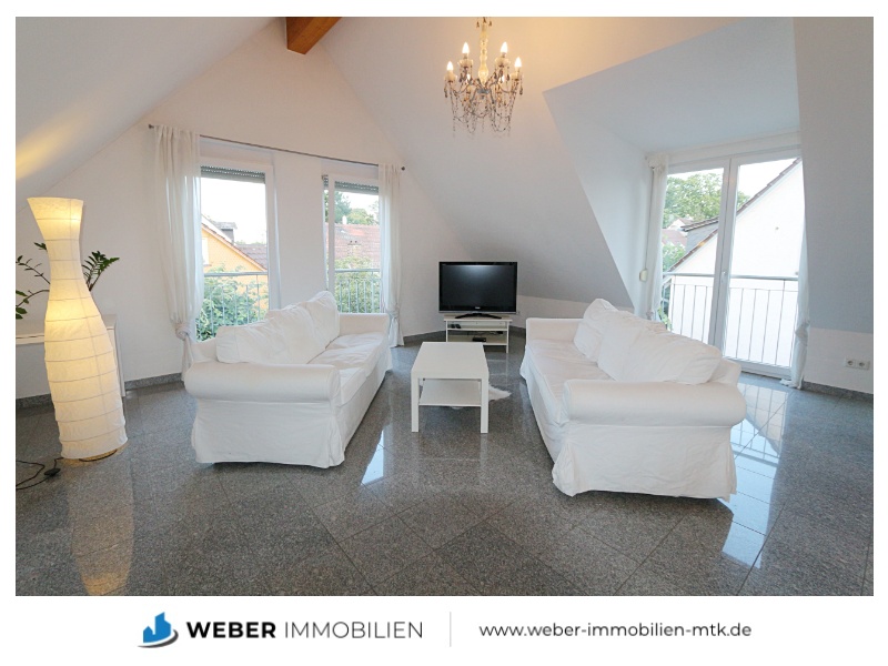 Fully furnished, modern and light-filled top-floor apartment in a quiet, green residential area