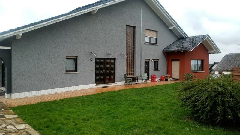 Heddert - Mehrfamilienhaus mit 6 Wohneinheiten auf großem Grundstück und Wintergarten