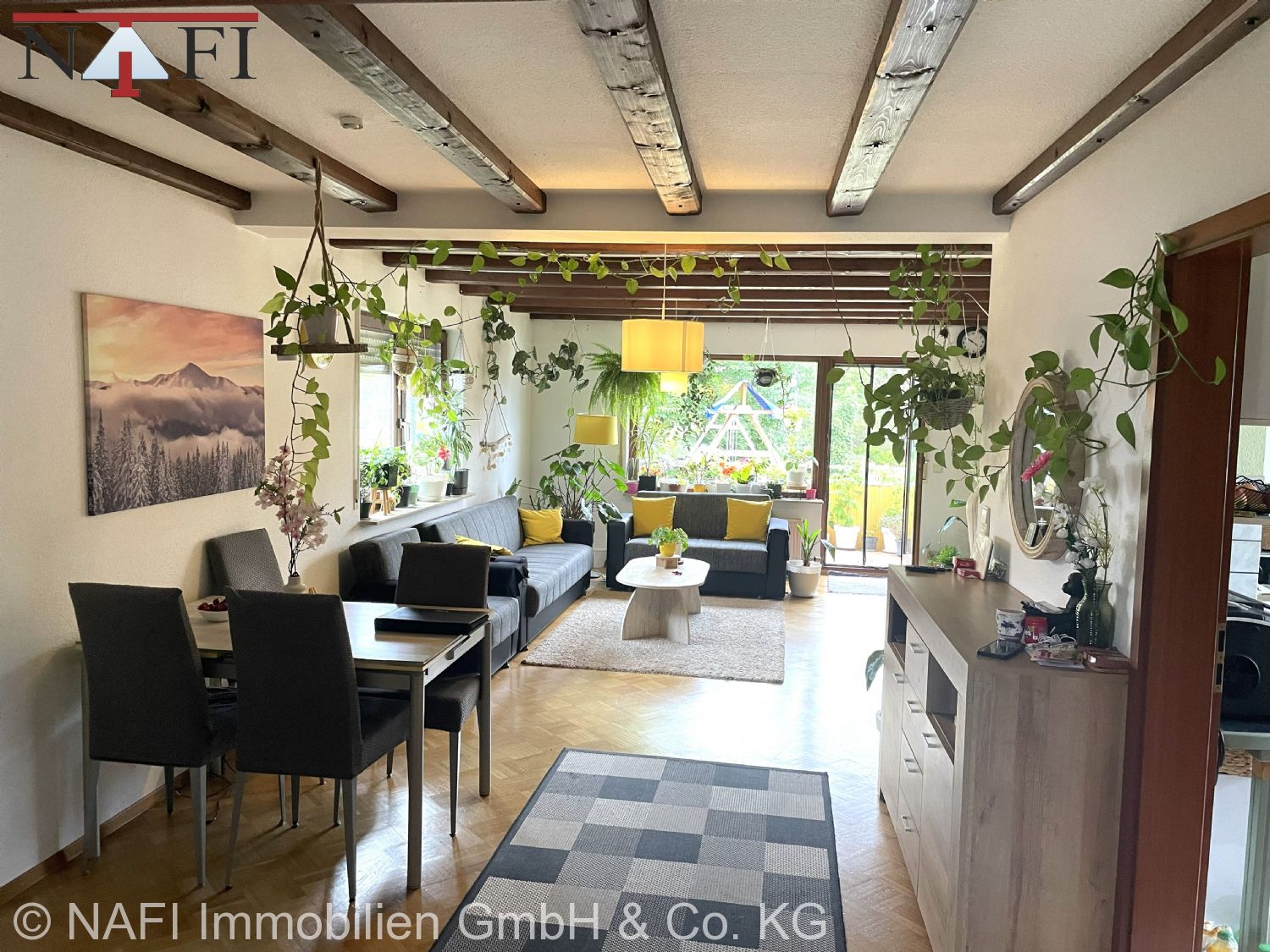 **Großzügige Dachgeschoss-Maisonette mit 108 m² Wohnfläche**