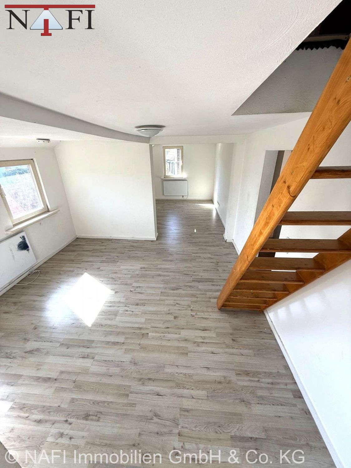 **Modernisierte 7-Zimmer-Maisonette - Ideal für WG-Vermietung & Kapitalanleger**