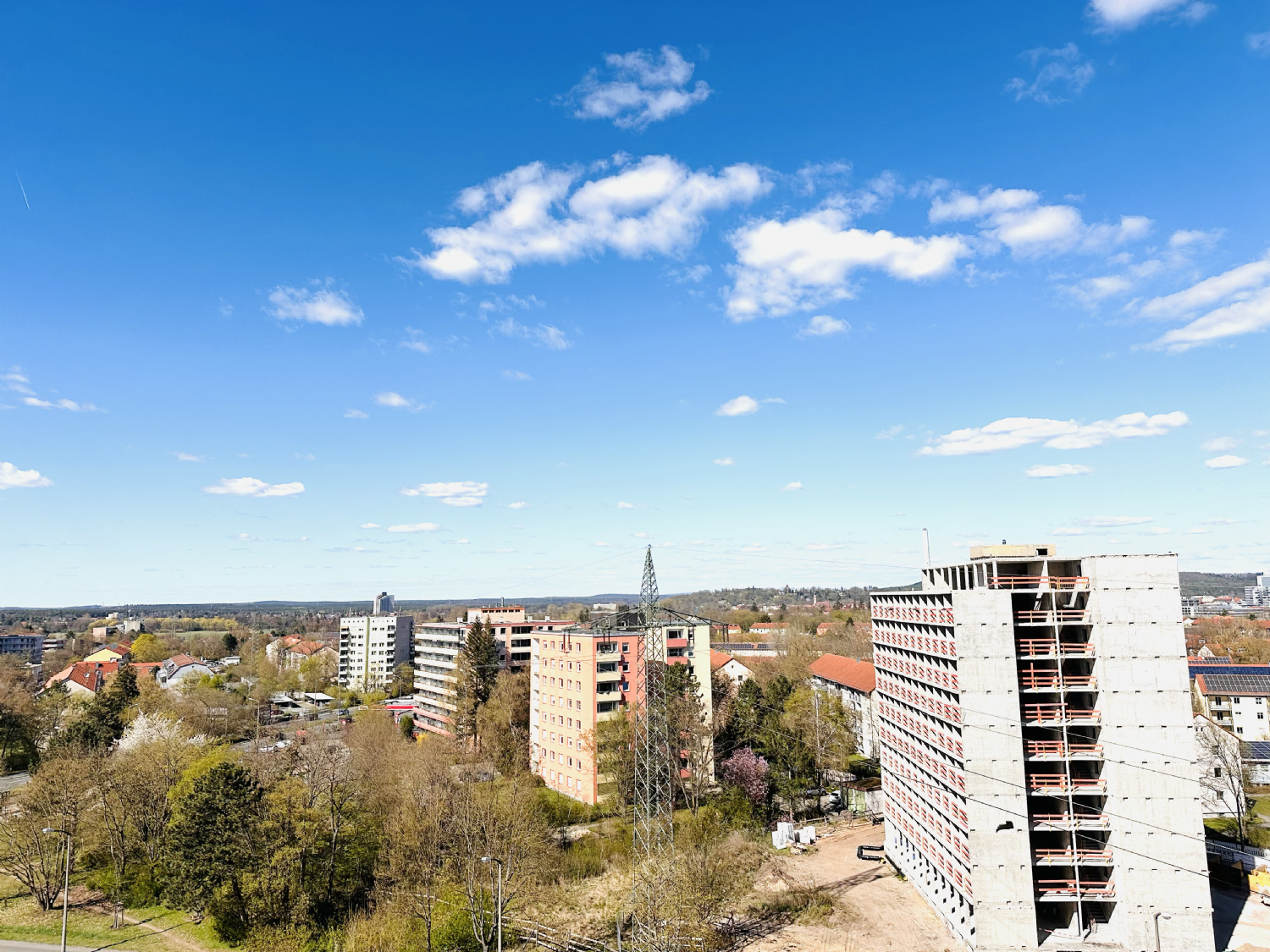 Herrliche 1-Zimmer-Wohnung mit Balkon und Weitblick