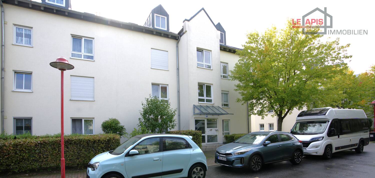 STILVOLLE, UNVERMIETETE 2-RWG M. BK U. TG IN IDYLLISCHER WOHNLAGE V. LPZ.-LINDENTHAL