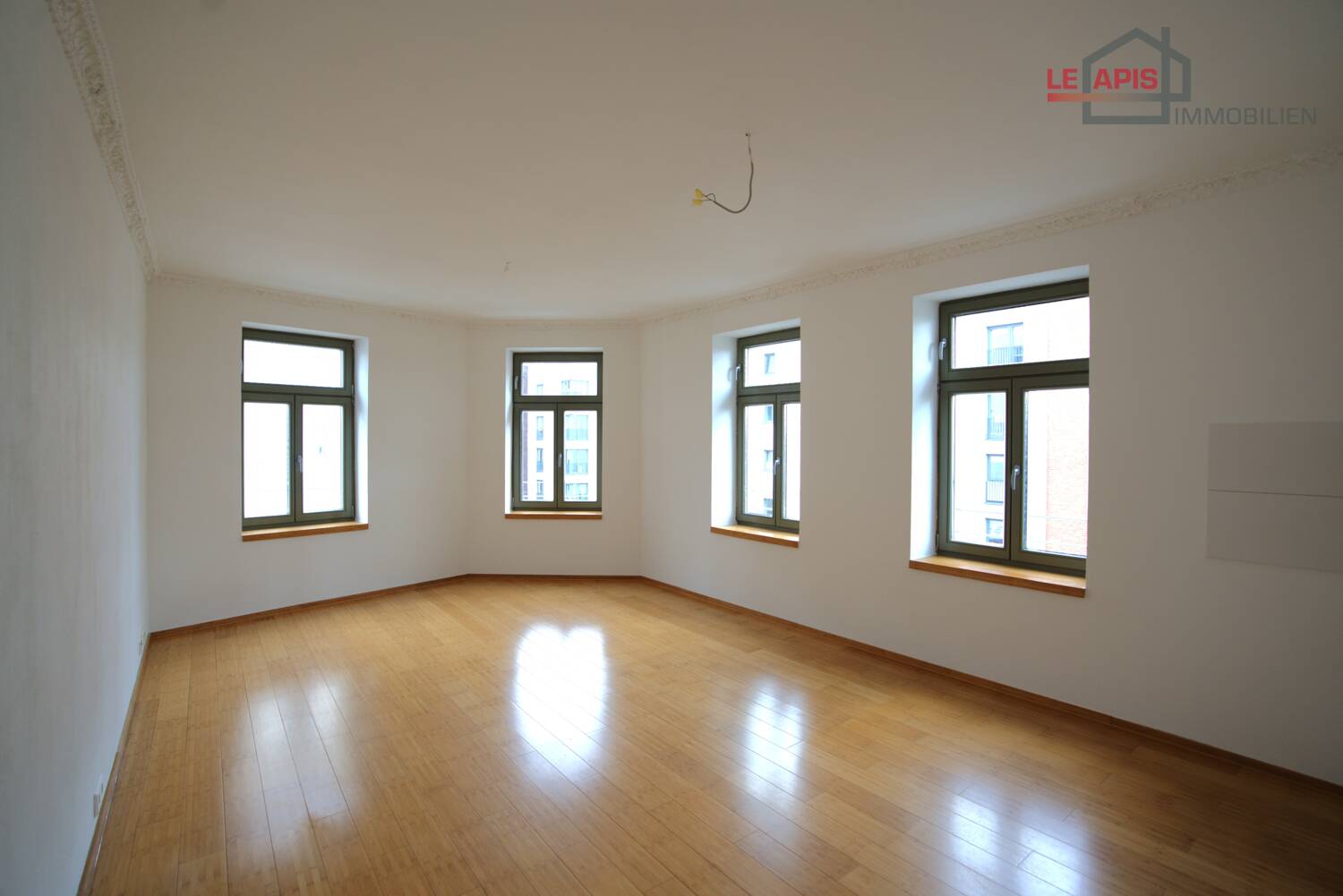 FAMILIENFREUNDLCHE, HELLE 4-RWG M. PARKETT, G-WC, AR, BK IM BELIEBTEN SZENEVIERTEL LPZ.-PLAGWITZ