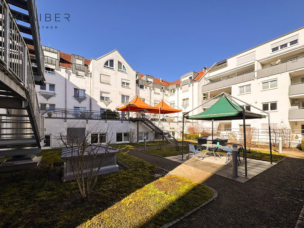 Schöne 3 Zimmer Maisonette mitten im Zentrum von Göppingen mit TG-Stellplatz direkt am AGNES !