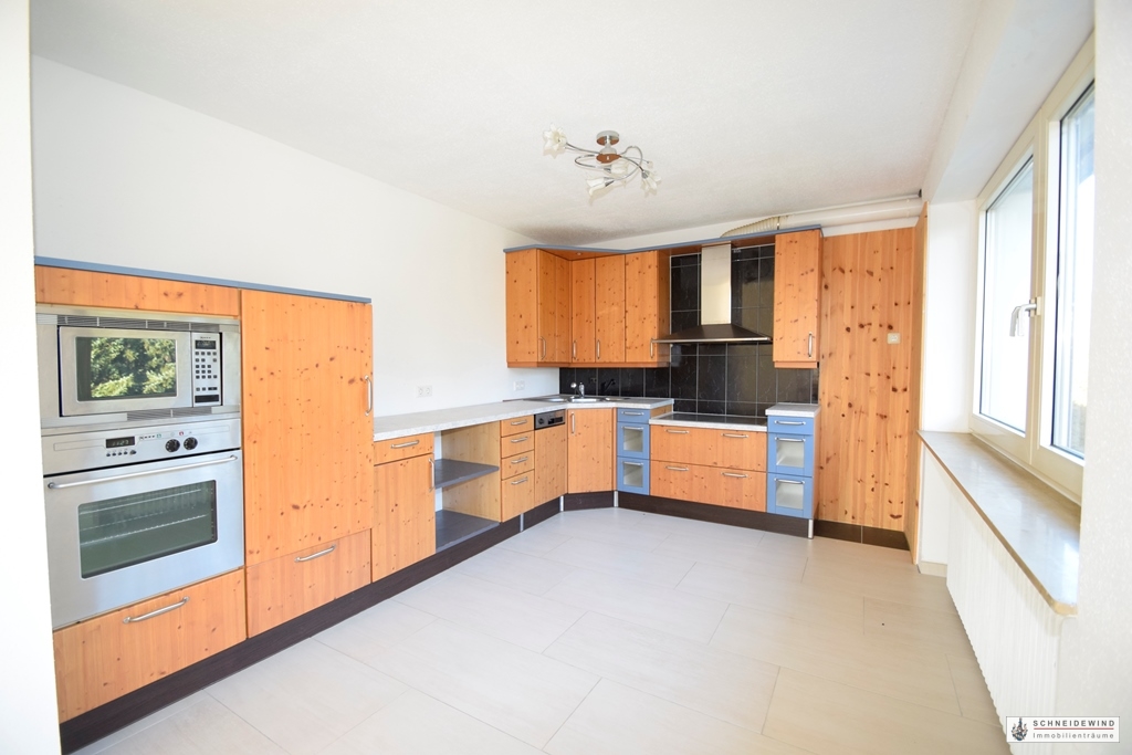 Sie suchen die Ruhe eines Dorfes?
Ideal für eine Familie 
mit max. 2 Kindern
und großer Dachterrasse