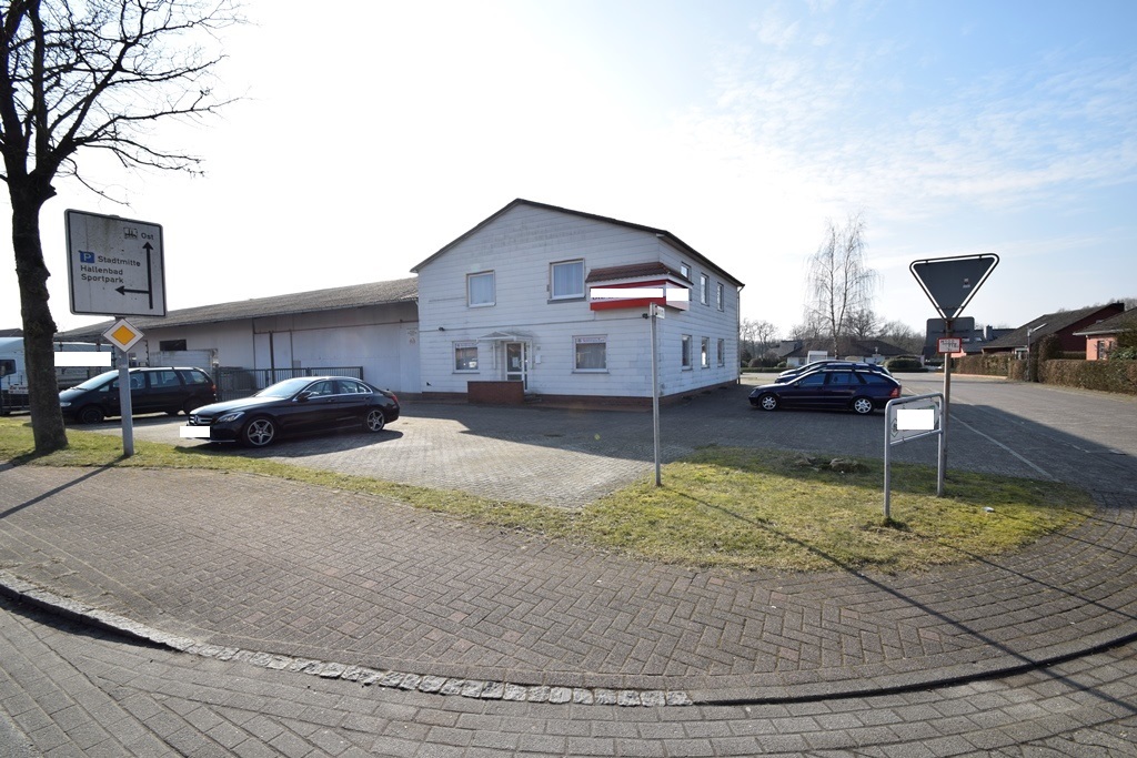 Hauptverkehrsstr. Sulingen:
Gewerbehalle teilbar 
viele Parkplätze