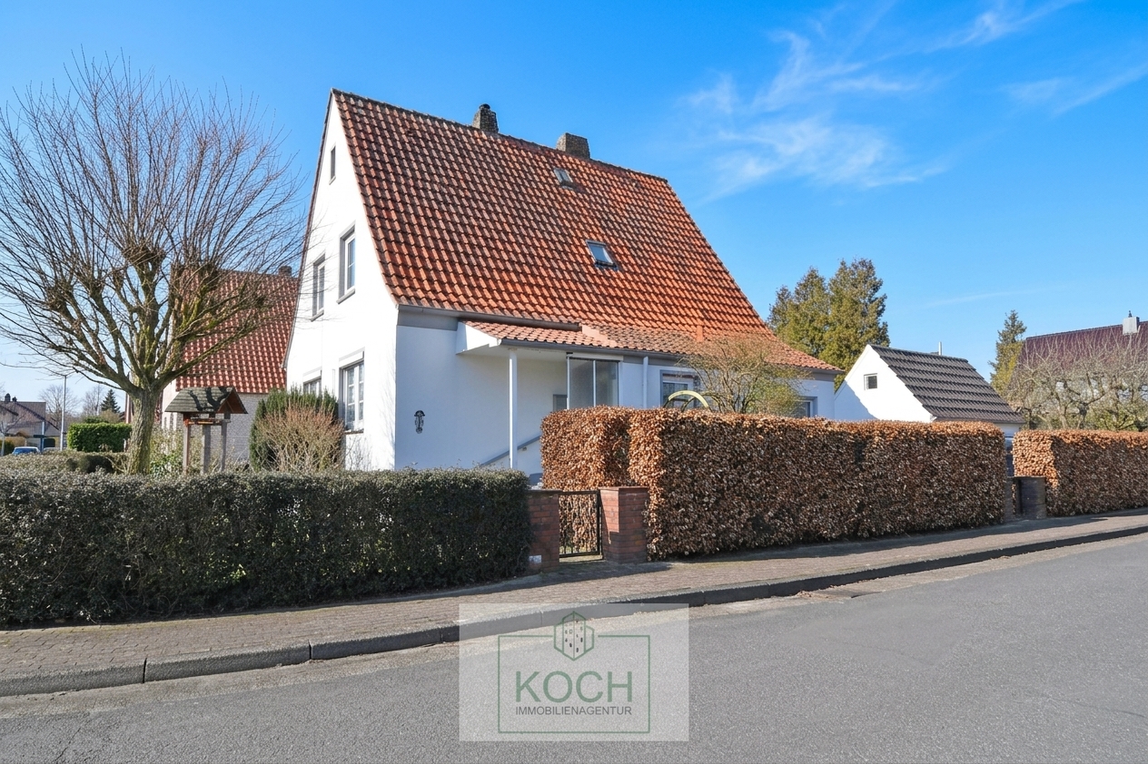 RESERVIERT > Größtenteils modernisiertes Einfamilienhaus in ruhiger Lage von Langen