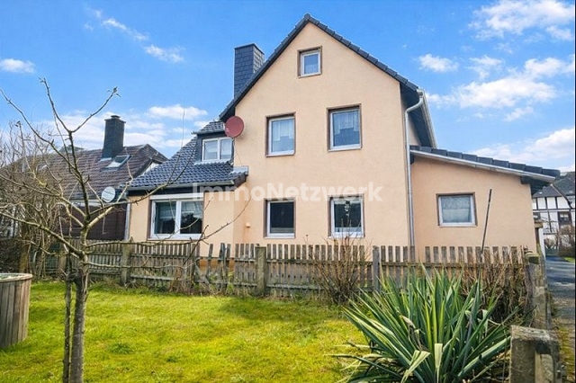 ***Ländliches Zuhause mit Charme – Raum für neue Ideen***