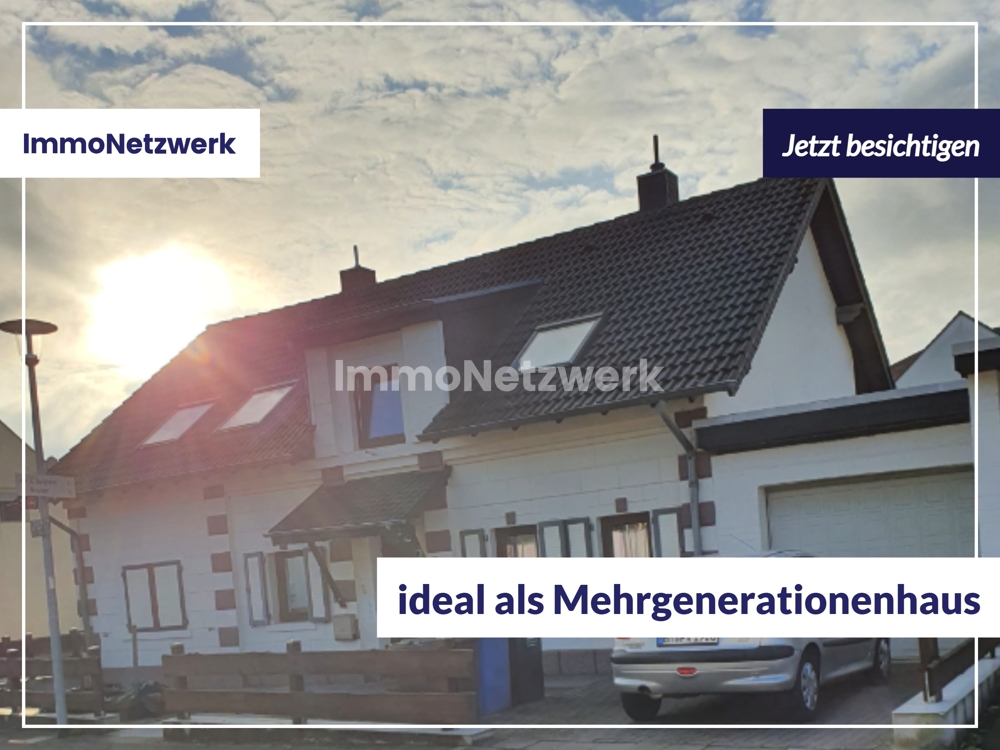 TOP***Zweifamilienhaus mit 4 Garagen im Vorort von Elsdorf***NEU