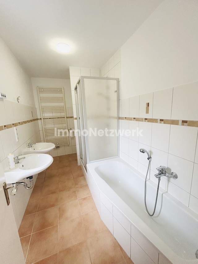 Badezimmer EG