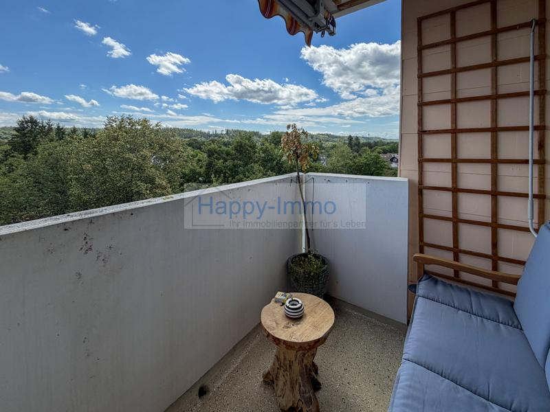 2 Zimmerwohnung / Balkon / 6. OG / TG Stellplatz