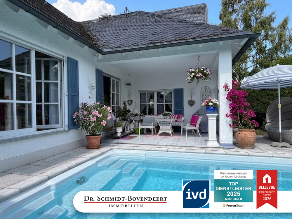 Stilvolle Villa mit Charakter, Pool und traumhaftem Garten in Wallmenroth.