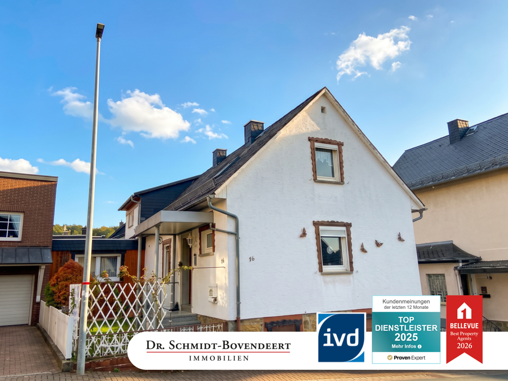 Gepflegtes Einfamilien- oder Mehrgenerationenhaus mit viel Wohnfläche in Herborn-Seelbach!