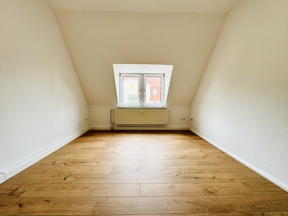 renovierte attraktive 3 Raum Wohnung in Dölitz Dösen ***TOP**** / WG geeignet